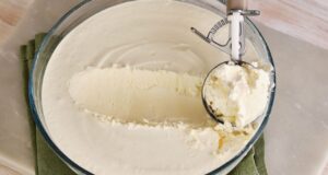 O sorvete caseiro mais gostoso que já comi! Apenas 2 ingredientes. Sem leite condensado
