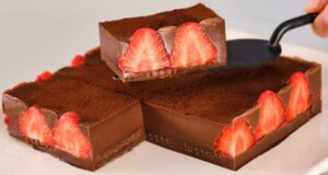 Sobremesa Incrível em 15 Minutos, Sem Forno, Sem Leite Evaporado, Sem Farinha, Sem Gelatina!
