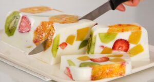 Só leite e fruta! Sobremesa incrível SEM farinha, sem forno, sem leite condensado, sem gelatina