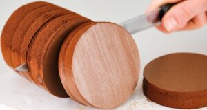 Só leite e chocolate! Deliciosa sobremesa sem fermento e sem farinha! Sobremesa em 5 minutos!