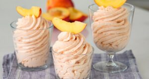 Sobremesa cremosa de pêssego em 5 minutos! Todo mundo está procurando esta receita! Creme de Pêsseg