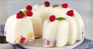 O bolo é tão delicioso que faço em todos os feriados! Sem forno, sem farinha, sem ovos!